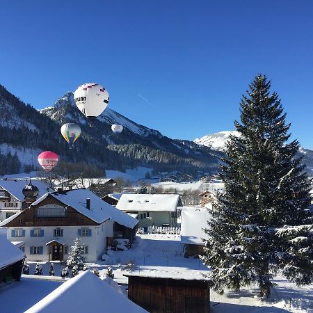Hotel Goldenes Kreuz タンハイム エクステリア 写真