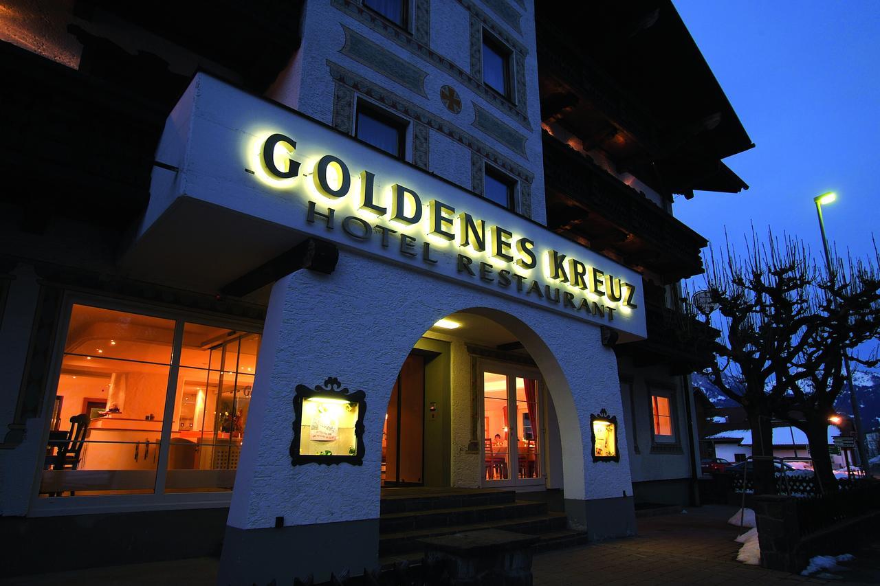 Hotel Goldenes Kreuz タンハイム エクステリア 写真